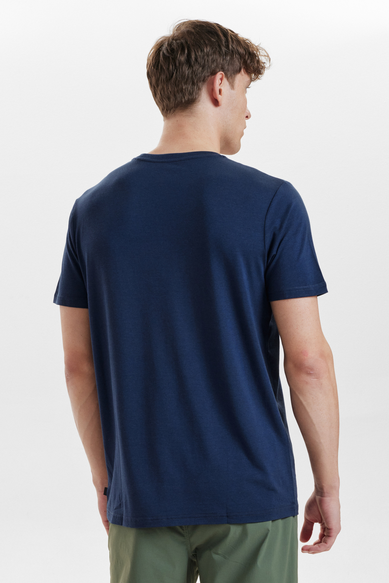 R-neck Tee Bamboo | Navy -Resteröds R-neck Tee Bamboo | Navy -Resteröds