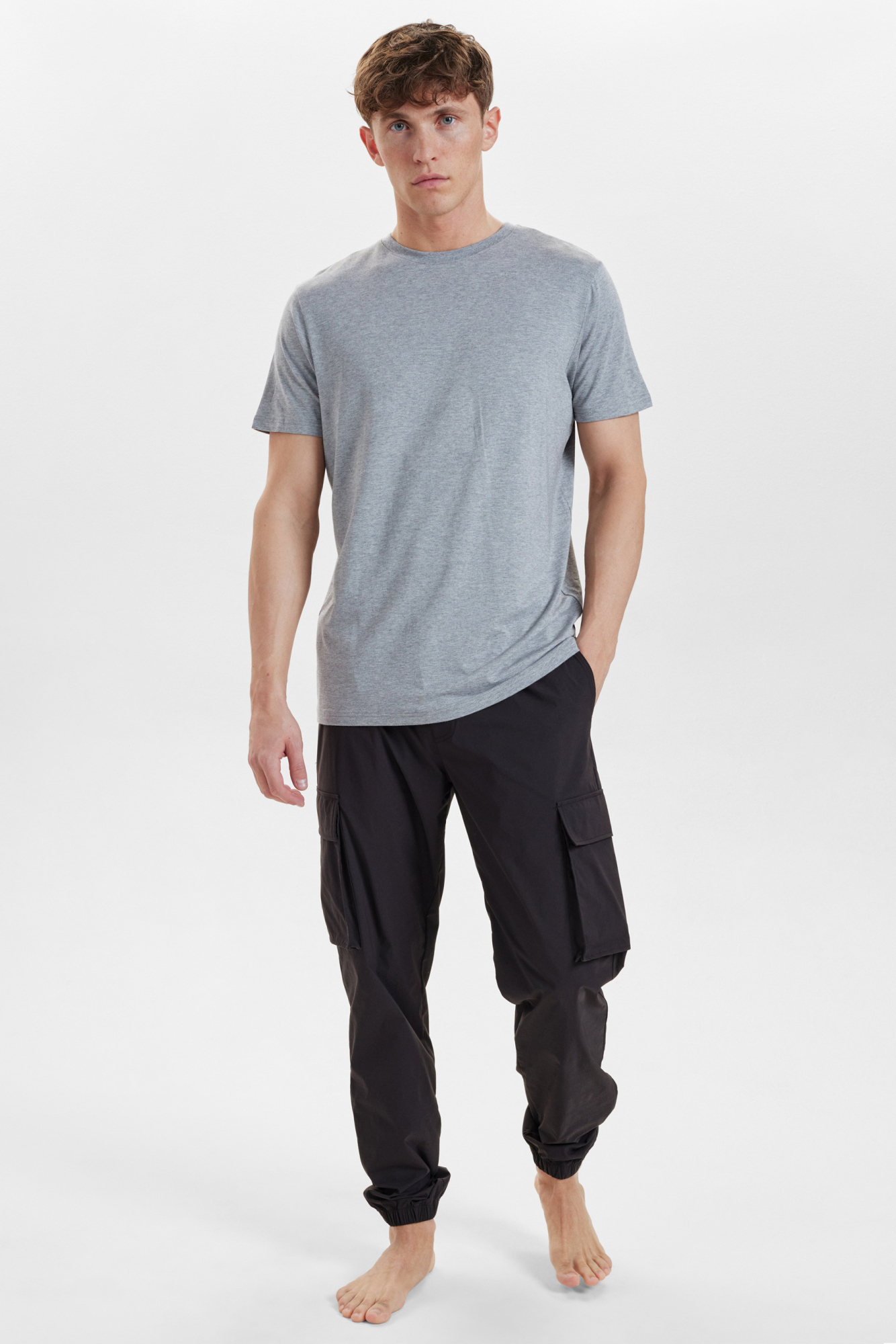 R-neck Tee Bamboo | Grey Melange -Resteröds R-neck Tee Bamboo | Grey Melange -Resteröds